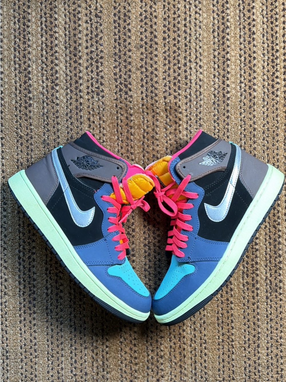 Nike Air Jordan 1 Retro High “Tokyo Bio Hack” Sneakers